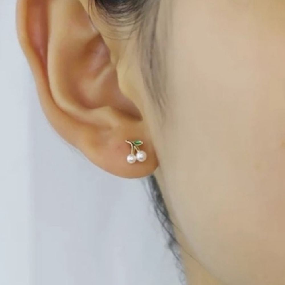 NEW Women's Earrings Gold Plated S925 Dainty Cherries Studs Size 0.7 x 0.3 cm